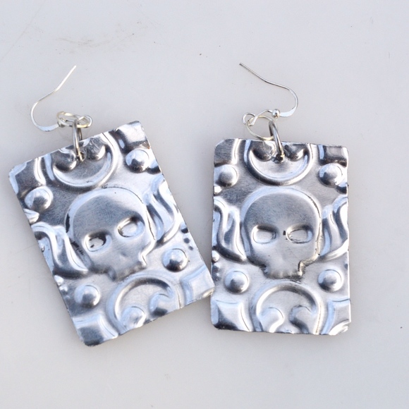Skull Hippie Embossed Silver Earrings Square OOAK - Picture 4 of 6